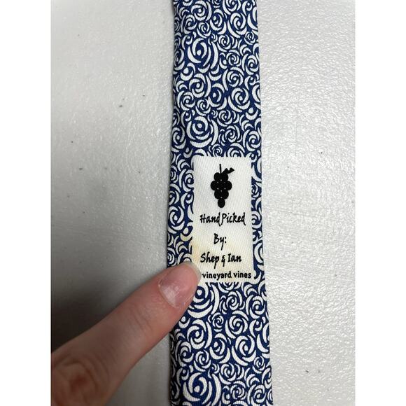 VINEYARD VINES Bundle of 2 Men's Neck Ties 100% Silk Rose Grill Corn Burger - Picture 11 of 16